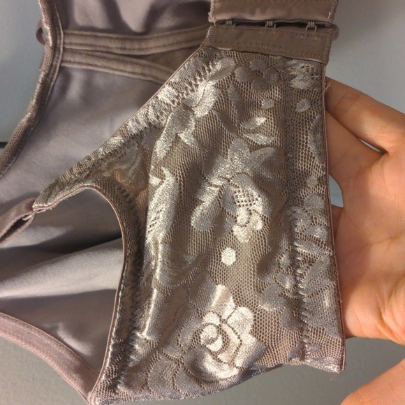 Comfortchoice Floral Lace Bra (no underwire or padding) EUC 38DD - Picture 5 of 12